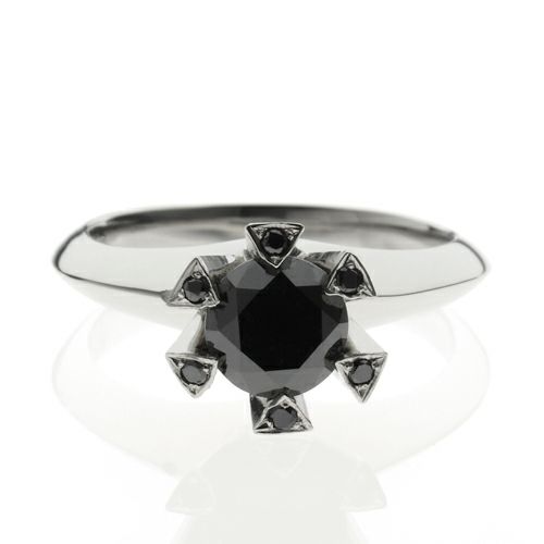 ファイナルブラックダイヤモンドクラシックリング/婚約指輪 