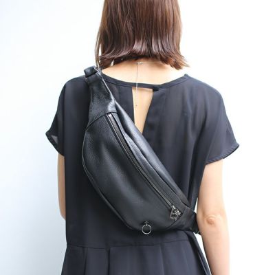 【ジャムホームメイド（JAMHOMEMADE）】ENDURE レザー ボディバッグ ショルダーバッグ S - ブラック