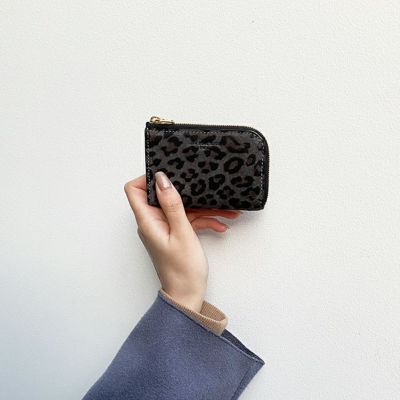 L字ファスナーミニ財布SOモデルウォレット-レオパード柄（モノクロ）-の写真