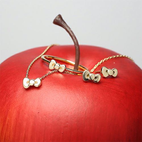 ハローキティ Hellokittyリボンネックレス K10イエローゴールド サンリオコラボ アクセサリー通販のジャムホームメイド Jam Home Made