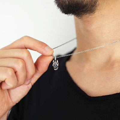 ジョジョの奇妙な冒険 ダイヤモンドは砕けないシアーハートアタックネックレスの写真