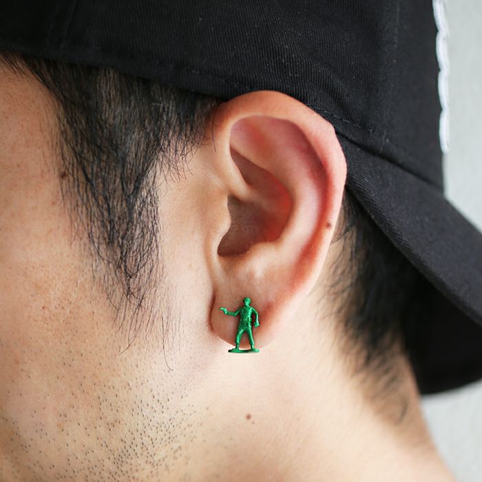 JWDTS010)トイ・ストーリー/TOYSTORYグリーンアーミーメンピアス/片耳