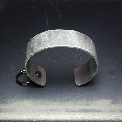 【ジャムホームメイド（JAMHOMEMADE）】EXIT メタル バングル M(25mm） - バイブレーション（マットステンレス）-