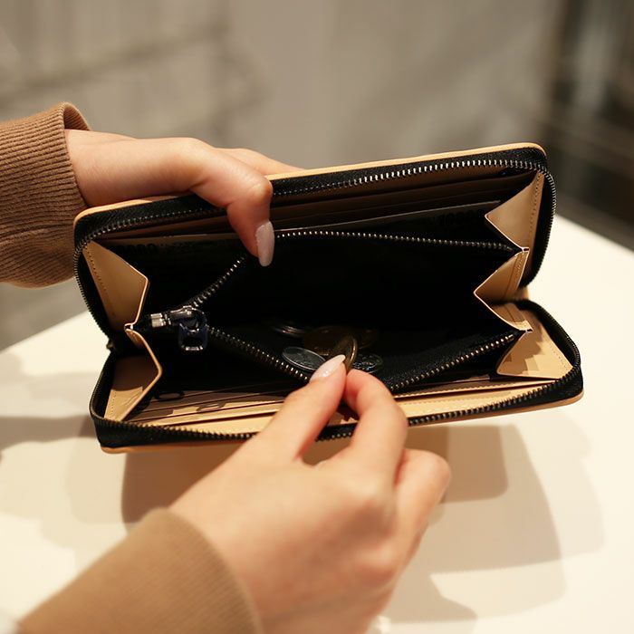 JWD-WA007N)ミッキーマウスビッグアイコンラウンドファスナー長財布  