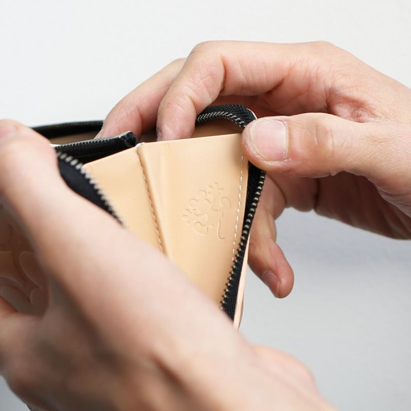 JWD-WA007N)ミッキーマウスビッグアイコンラウンドファスナー長