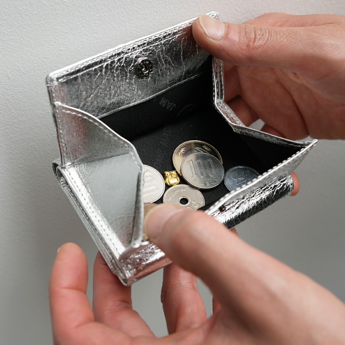 NF COMPACT WALLET/SILVER