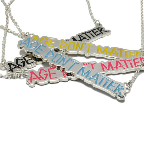 AGE DON'T MATTER 十人十発色 ネックレス シルバーの写真