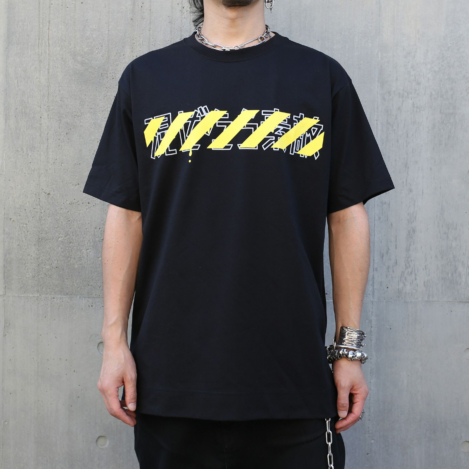 000000012945-09-s.jpg?t=